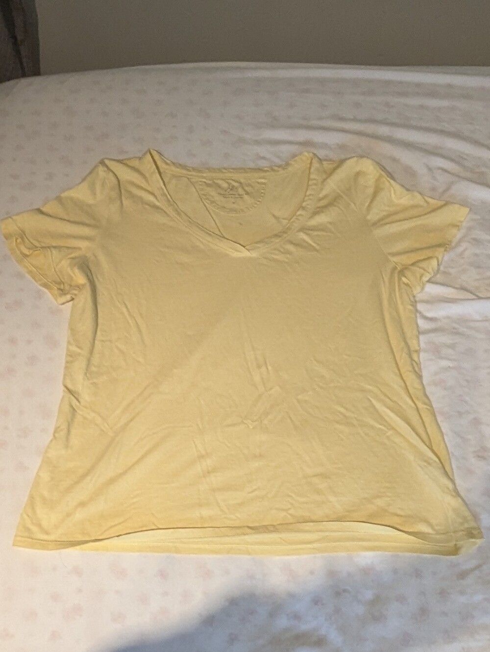 J. Jill Endless Summer Jersey Tee, M, Pale Yellow V-Neck Short Sleeve